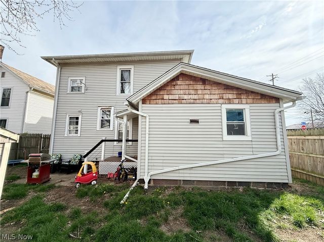 111 9th Street NE, Massillon, OH 44646