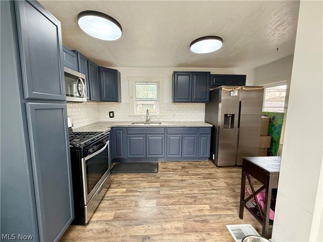 111 9th Street NE, Massillon, OH 44646