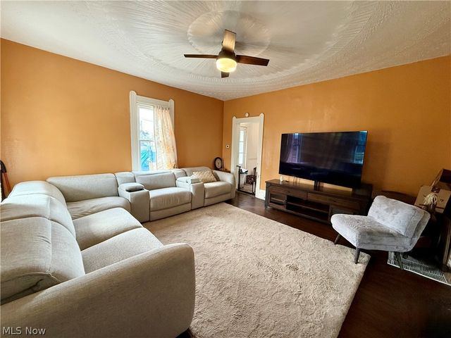 111 9th Street NE, Massillon, OH 44646