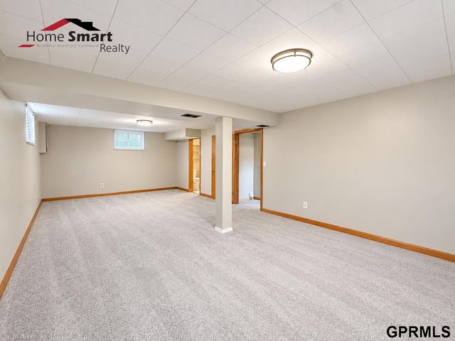 2709 S 12 Street, Lincoln, NE 68502