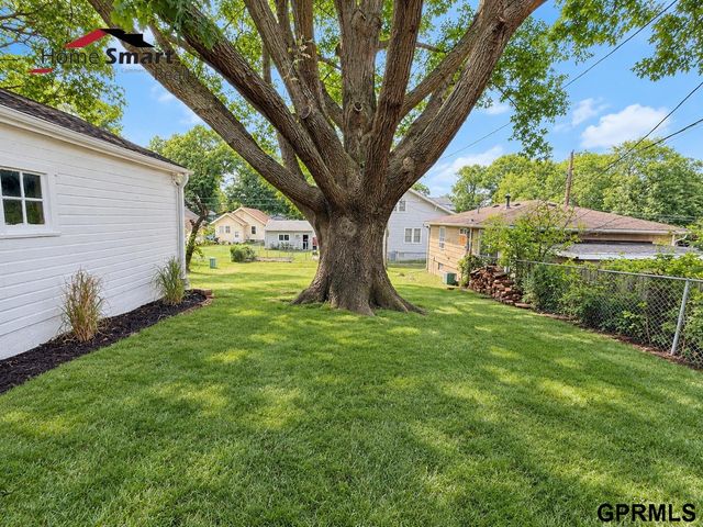 2709 S 12 Street, Lincoln, NE 68502