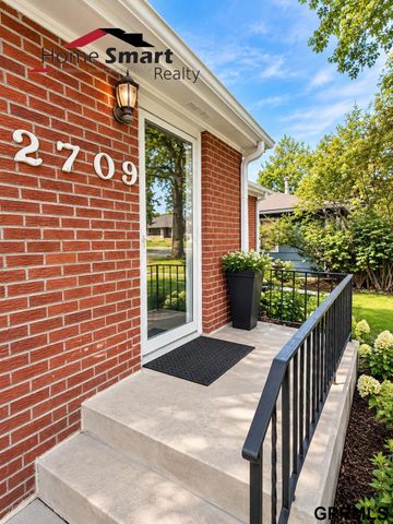 2709 S 12 Street, Lincoln, NE 68502