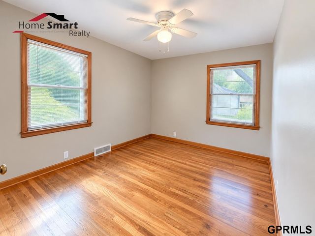 2709 S 12 Street, Lincoln, NE 68502