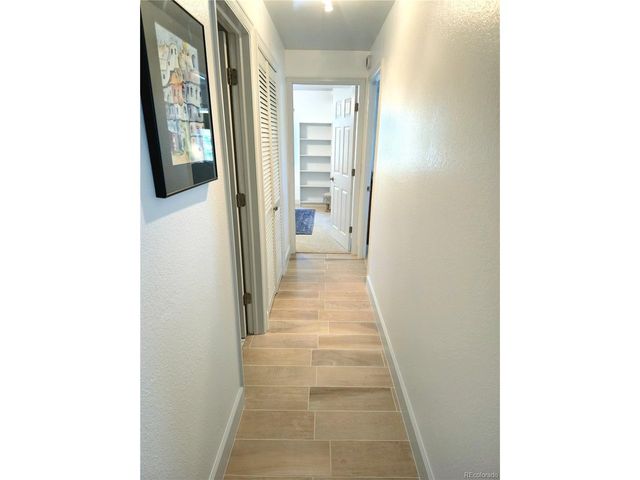 2880 S Locust St 302N, Denver, CO 80222