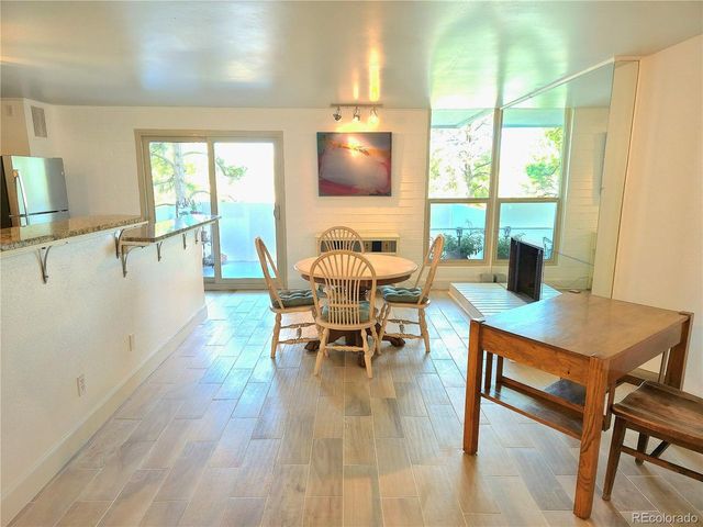 2880 S Locust St 302N, Denver, CO 80222