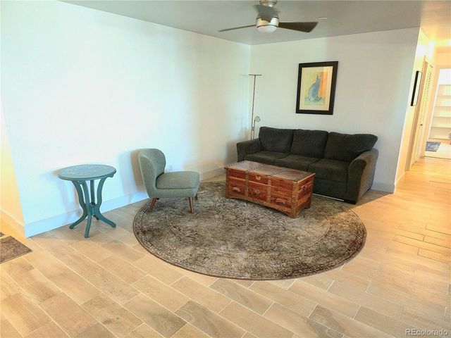 2880 S Locust St 302N, Denver, CO 80222