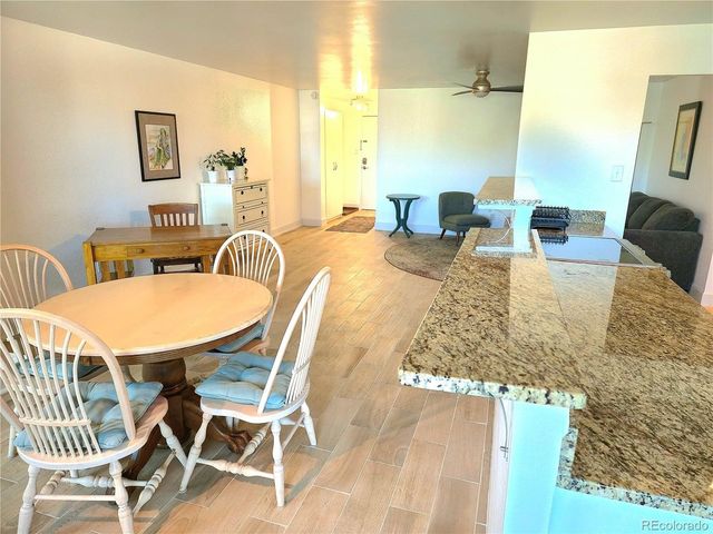 2880 S Locust St 302N, Denver, CO 80222