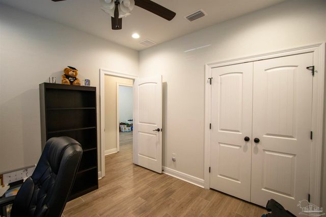 5689 Oak Haven Dr, Gulf Breeze, FL 32563