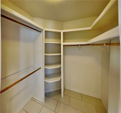 8 W Prairie Dunes Court, Rogers, AR 72758