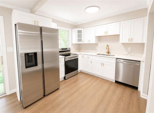 6700 Roswell Road 11D, Atlanta, GA 30328