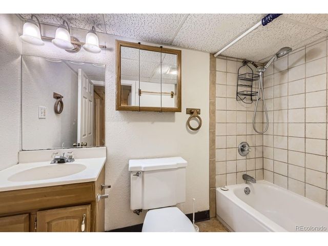 7235 W 61st Ave, Arvada, CO 80003