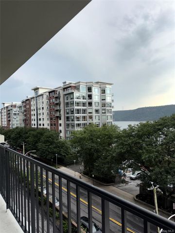 1116 Warburton Avenue 2G, Yonkers, NY 10701