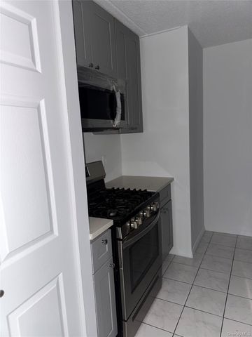 1116 Warburton Avenue 2G, Yonkers, NY 10701