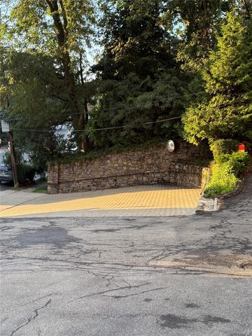 1116 Warburton Avenue 2G, Yonkers, NY 10701