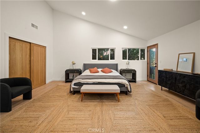 3947 Sumac Drive, Sherman Oaks, CA 91403