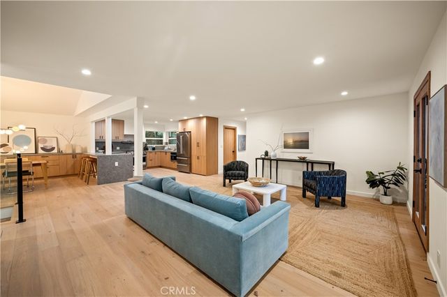 3947 Sumac Drive, Sherman Oaks, CA 91403