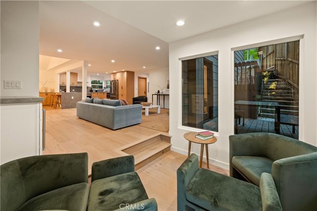 3947 Sumac Drive, Sherman Oaks, CA 91403