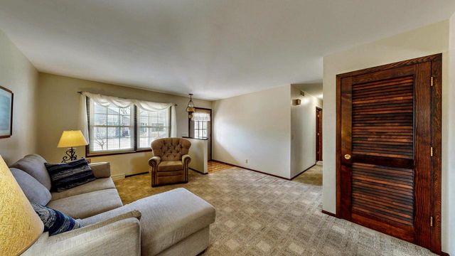 532 N Stevens AVENUE, Jefferson, WI 53549