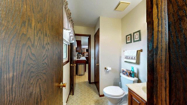 532 N Stevens AVENUE, Jefferson, WI 53549