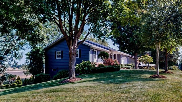 532 N Stevens AVENUE, Jefferson, WI 53549