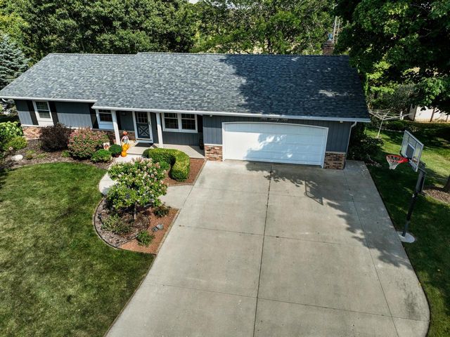 532 N Stevens AVENUE, Jefferson, WI 53549