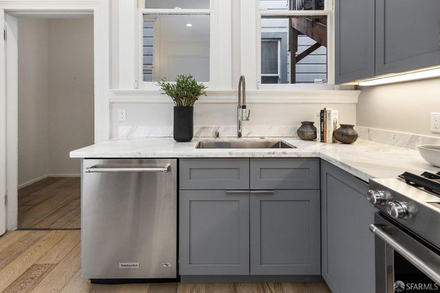 1298 Treat Avenue, San Francisco, CA 94110