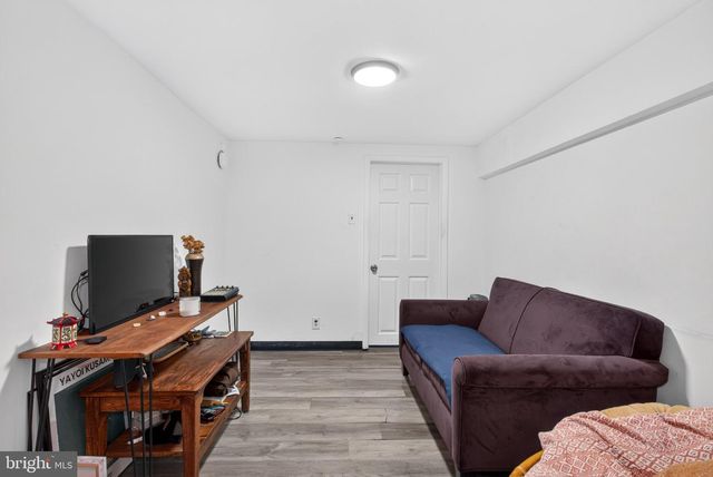 270 DUPONT ST, Philadelphia, PA 19128