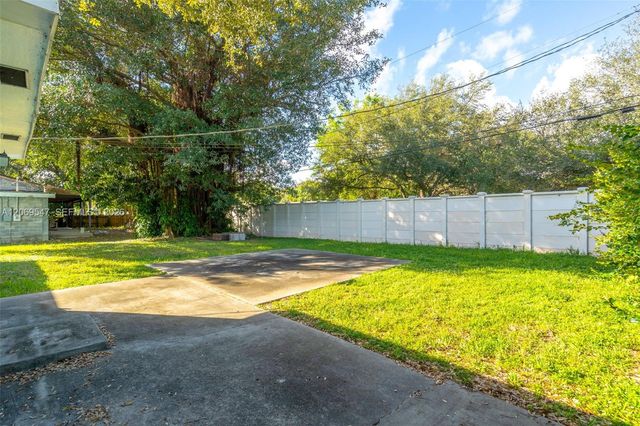 9402 NW 2nd Place, Miami Shores, FL 33150
