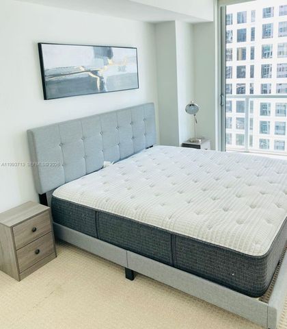 500 Brickell Ave 2708, Miami, FL 33131