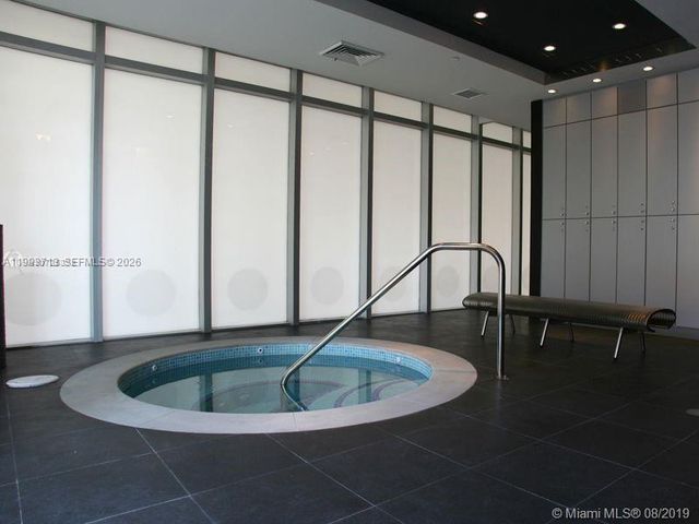 500 Brickell Ave 2708, Miami, FL 33131