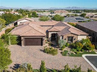 6196 Serenity Bluffs Street, Las Vegas, NV 89149