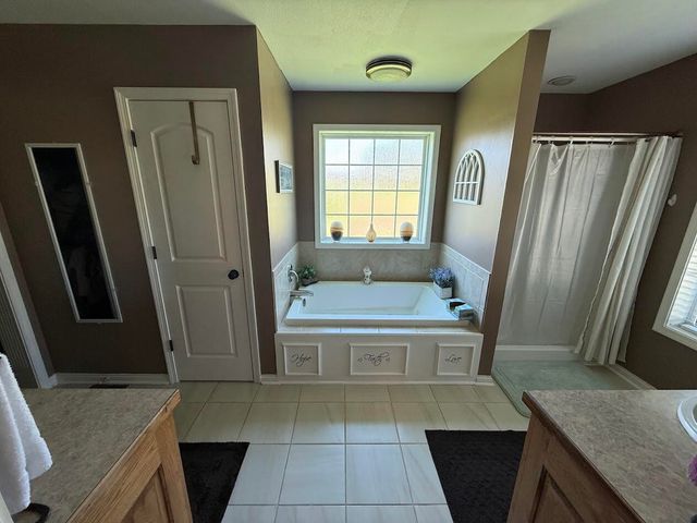2099 Bowling Ridge Road, Brodhead, KY 40409