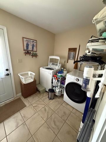 2099 Bowling Ridge Road, Brodhead, KY 40409