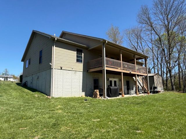 2099 Bowling Ridge Road, Brodhead, KY 40409