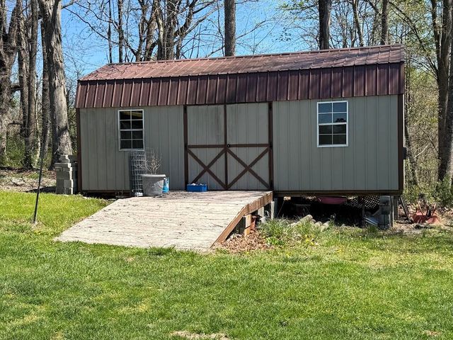 2099 Bowling Ridge Road, Brodhead, KY 40409