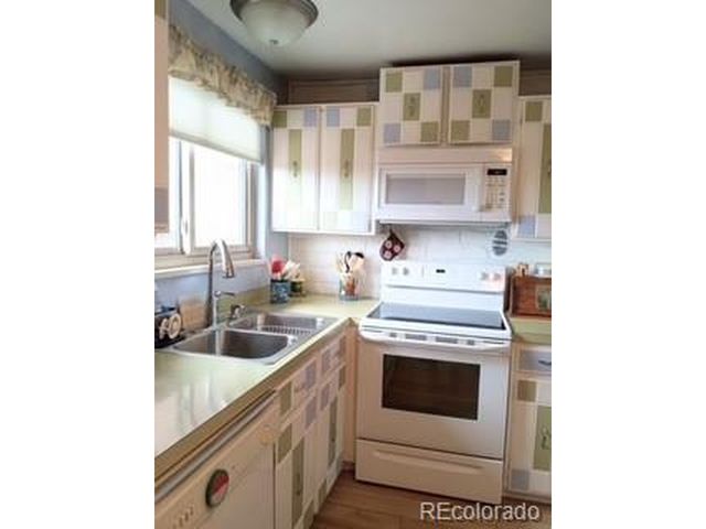 7422 S Zephyr Ct, Littleton, CO 80128