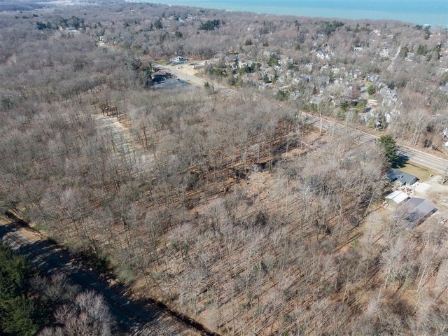 16351 Red Arrow Highway, Union Pier, MI 49129