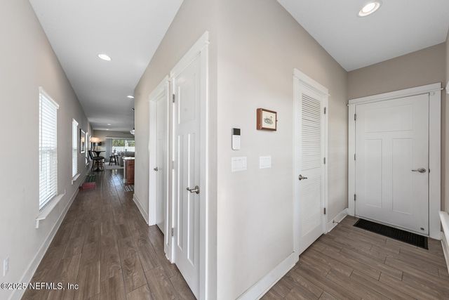 305 N 9TH Street, Jacksonville Beach, FL 32250