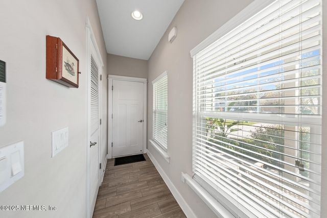 305 N 9TH Street, Jacksonville Beach, FL 32250