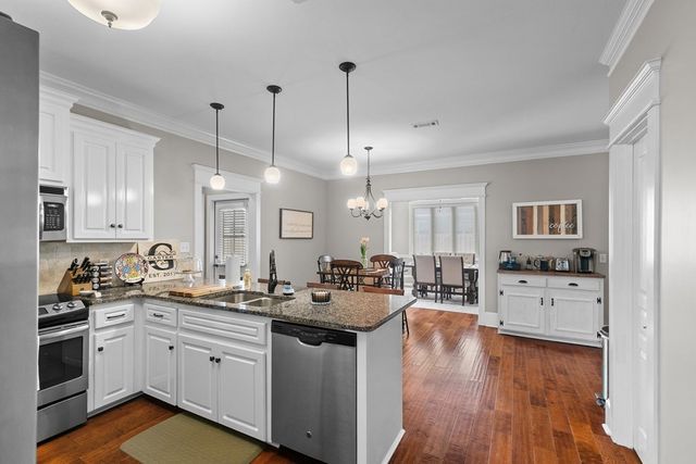 105 Gradic Ln, Dothan, AL 36301