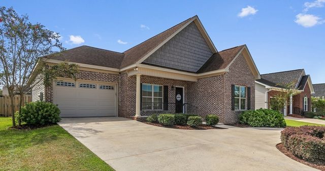 105 Gradic Ln, Dothan, AL 36301
