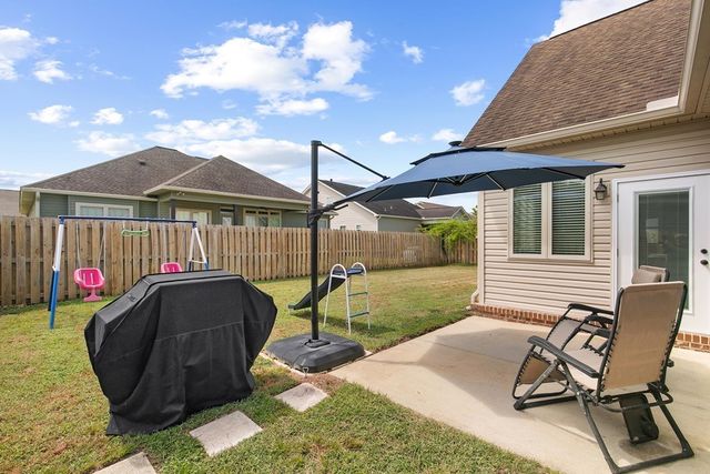 105 Gradic Ln, Dothan, AL 36301