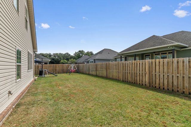 105 Gradic Ln, Dothan, AL 36301