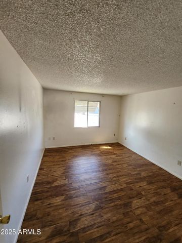 1642 W PERSHING Avenue, Phoenix, AZ 85029