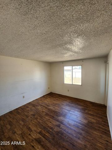 1642 W PERSHING Avenue, Phoenix, AZ 85029