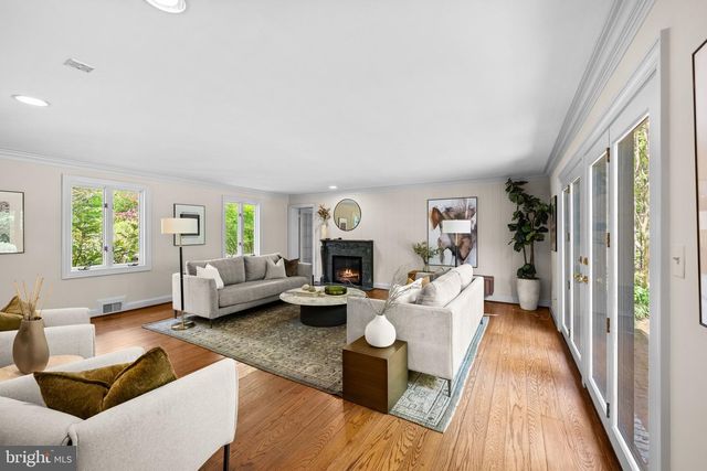 7019 ARMAT DR, Bethesda, MD 20817