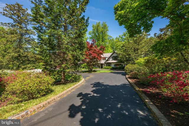 7019 ARMAT DR, Bethesda, MD 20817