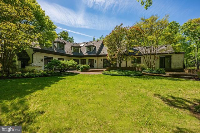 7019 ARMAT DR, Bethesda, MD 20817