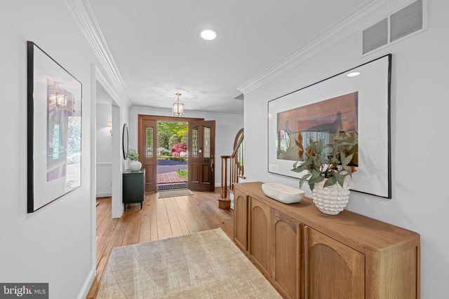 7019 ARMAT DR, Bethesda, MD 20817