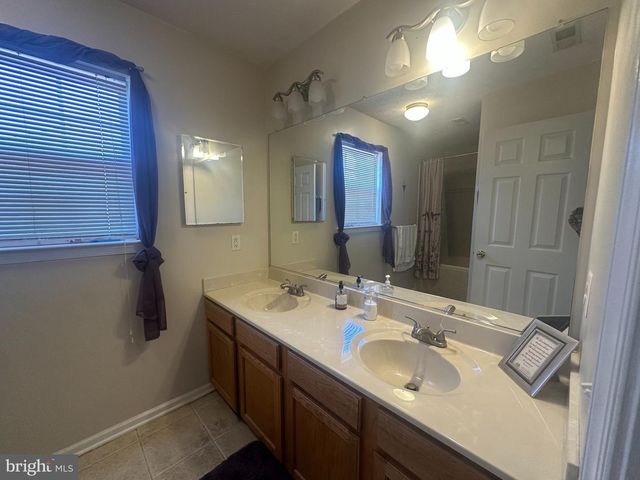 568 GROUNDHOG LN, Smyrna, DE 19977